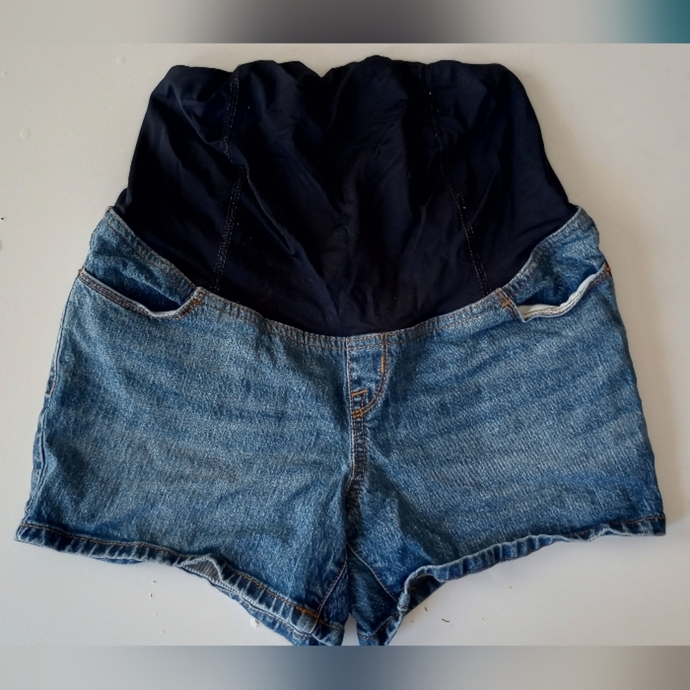 Isabel Maternity by Ingrid & Isabel Blue Jean Shorts